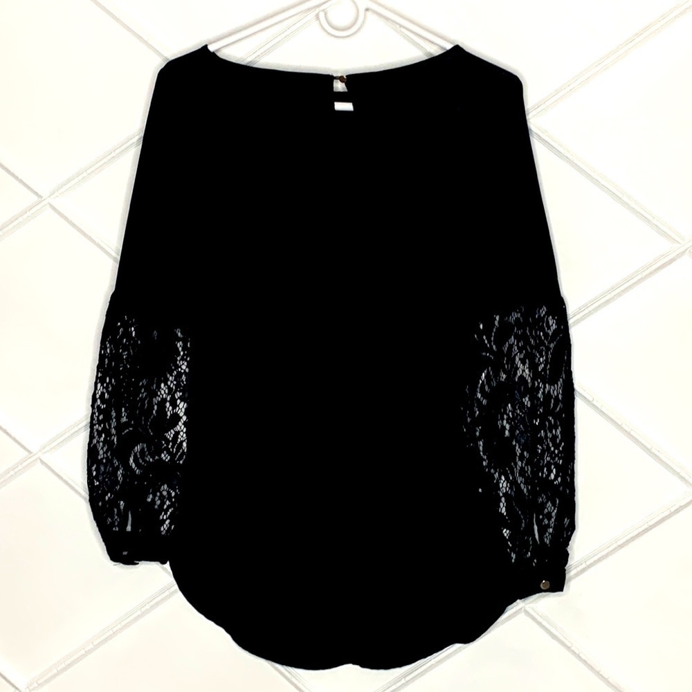 ๐
บAPT.9 Blouse, Size S, Black. - Picture 2 of 4